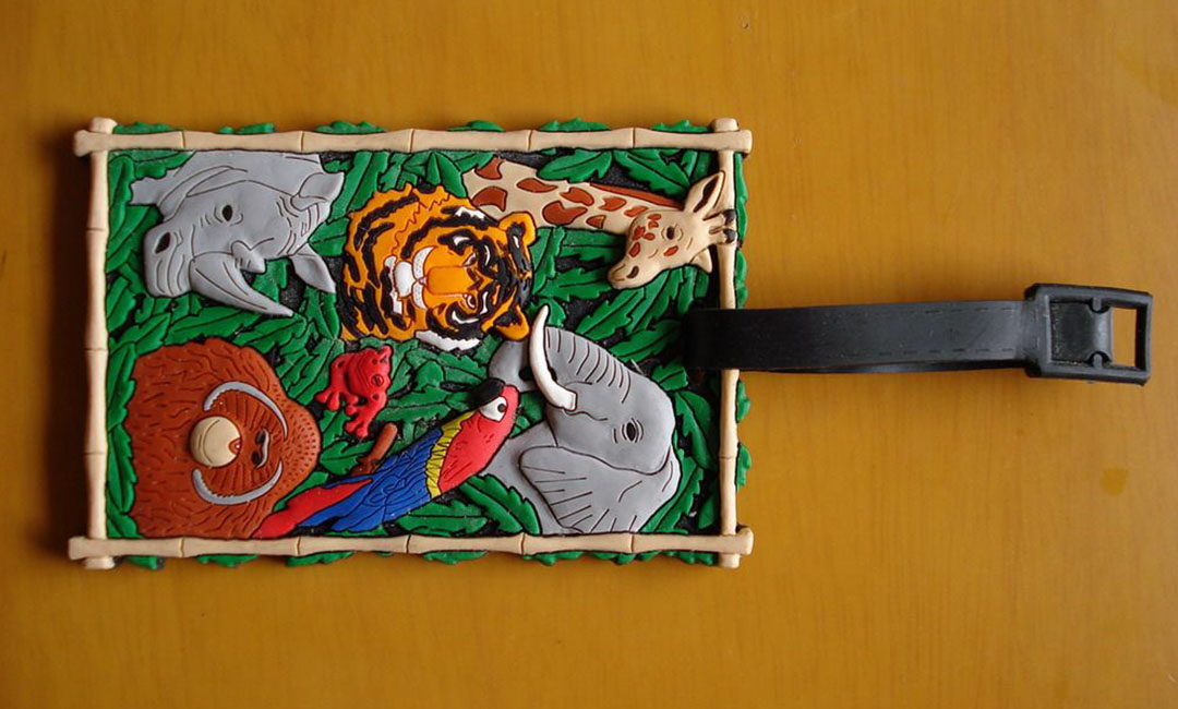 鞍山博尼箱包CMS网站开发案例